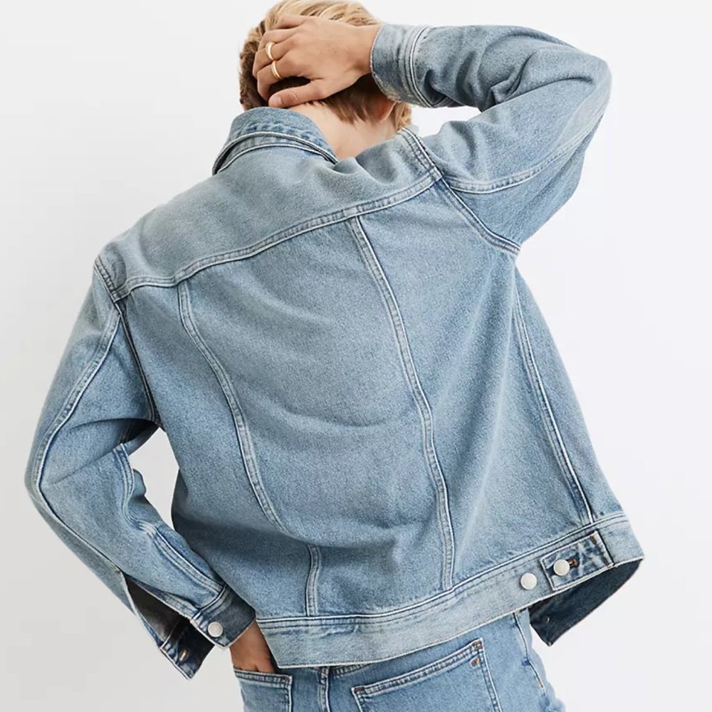 The Oversized Trucker Jean Jacket in Akenside Wash Madewell XS, Trucker-style